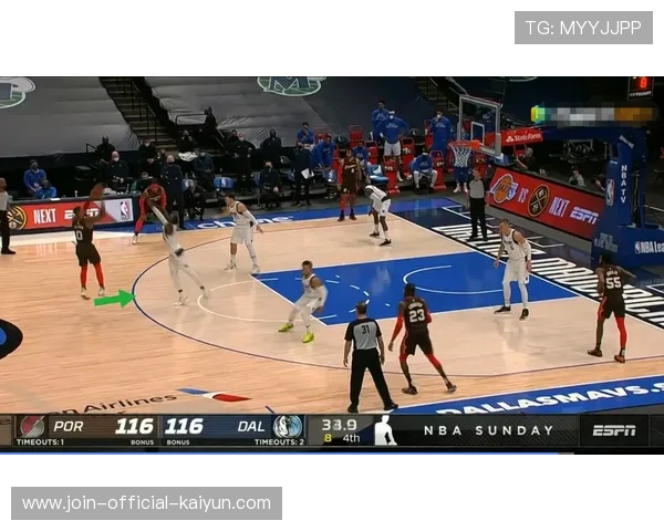 利拉德突破分球，底角三分精准命中，利拉德三分技巧